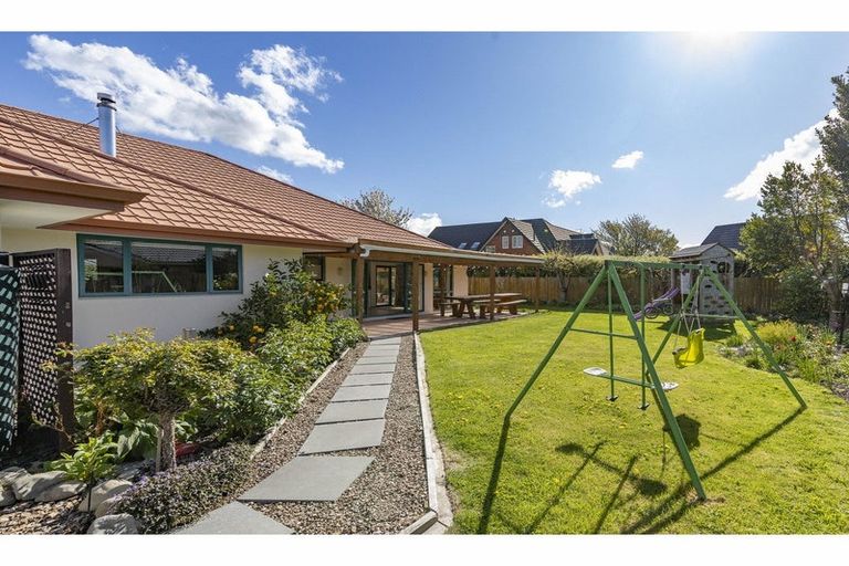 Photo of property in 20 Milesbrook Close, Rangiora, 7400