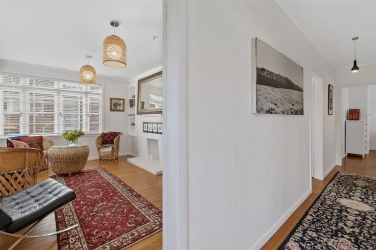 Photo of property in 12a /1 Church Street, Devonport, Auckland, 0624