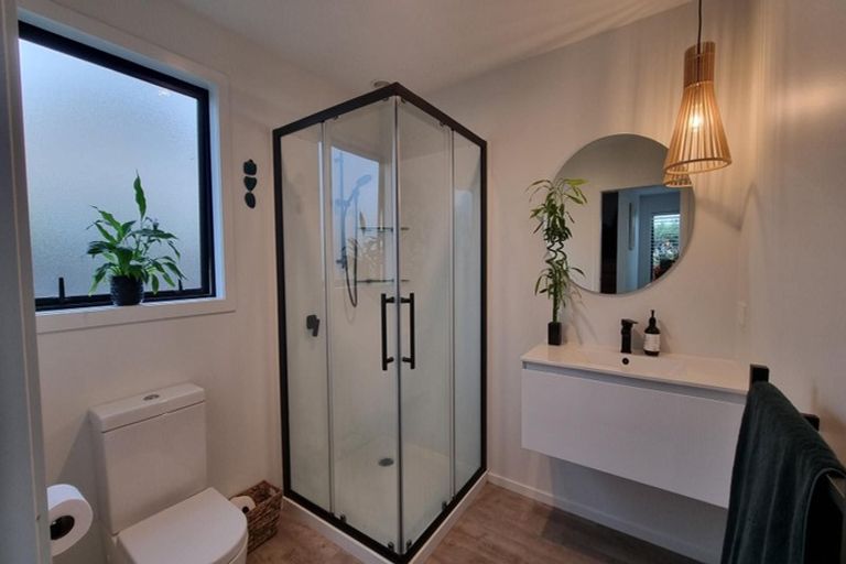 Photo of property in 128 Kupe Drive, Whitianga, 3510