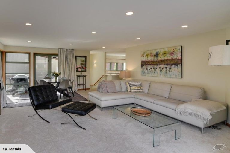 Photo of property in 10a Salmond Place, Queenstown, 9300