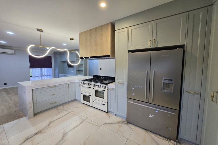 Photo of property in 190 Oraha Road, Kumeu, 0892