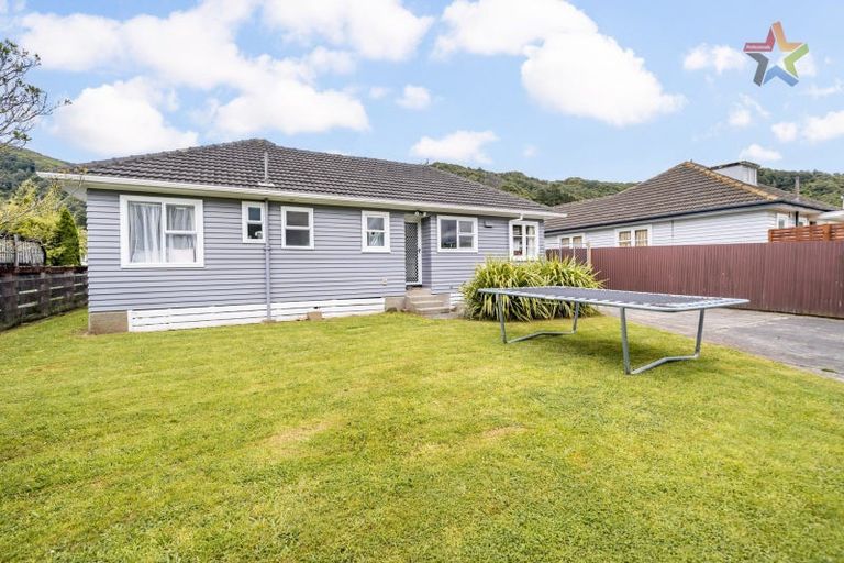 Photo of property in 32 Karaka Street, Wainuiomata, Lower Hutt, 5014