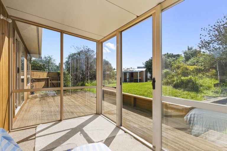 Photo of property in 29 Sarah Street, Waikawa Beach, Manakau, 5573