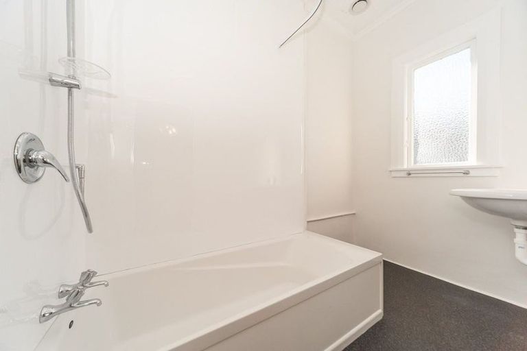 Photo of property in 372 Broadway, Miramar, Wellington, 6022