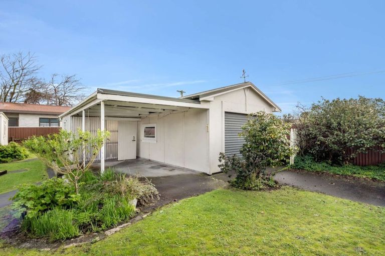 Photo of property in 10 Burns Street, Tawhero, Whanganui, 4501
