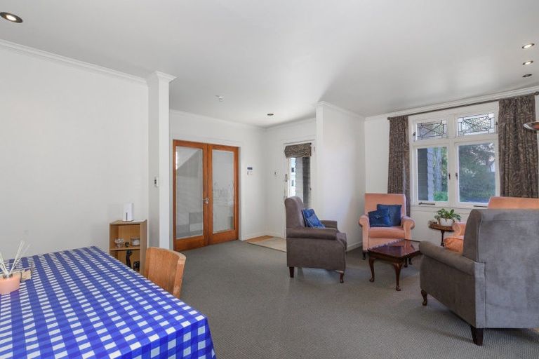 Photo of property in 204a Devonport Road, Tauranga, 3110