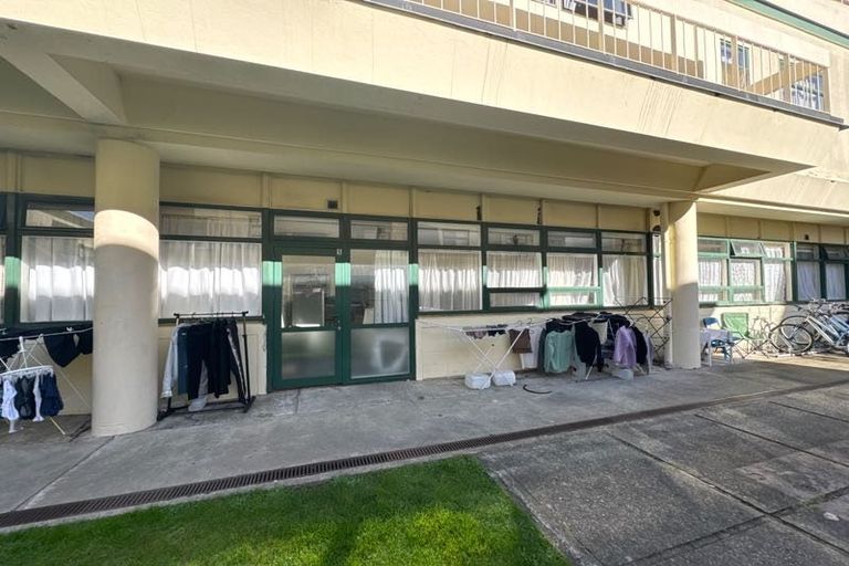 Photo of property in Te Awhina Apartments, 22u5 Sussex Street, Mount Cook, Wellington, 6021