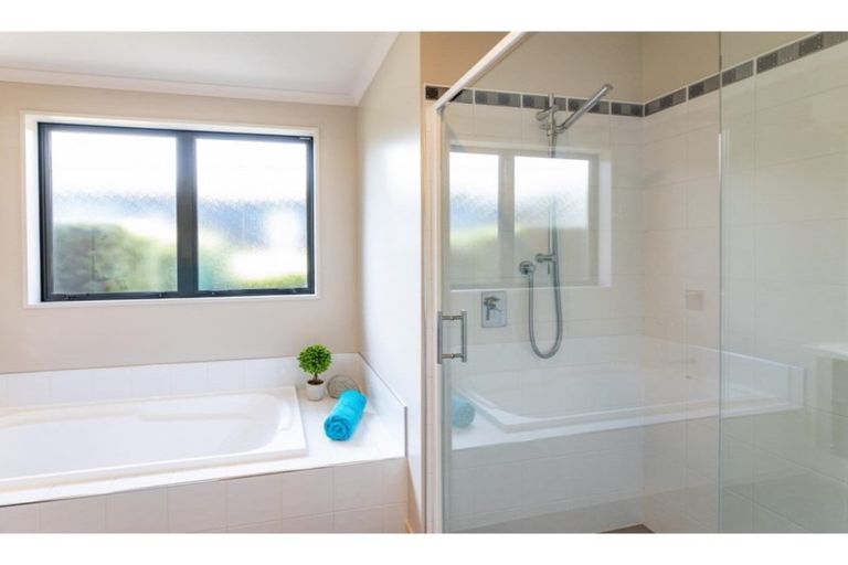 Photo of property in 4 Ryton Place, Lake Coleridge, 7572