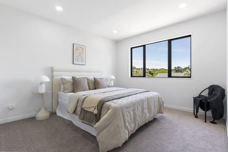 Photo of property in 90 Awaruku Road, Torbay, Auckland, 0630