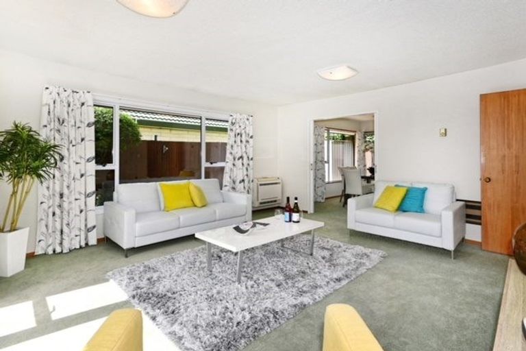 Photo of property in 2/18 Murmont Street, Bishopdale, Christchurch, 8053