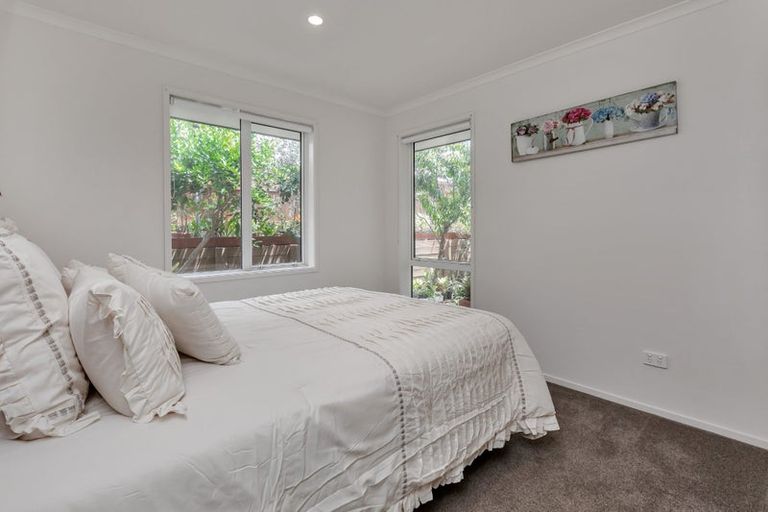 Photo of property in 2 Ocean View Rise, Ruakaka, 0116
