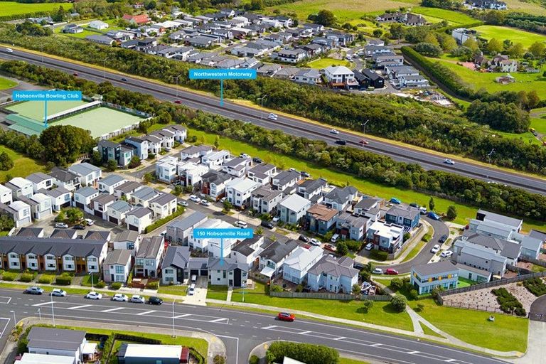 Photo of property in 48 Zita Maria Drive, Massey, Auckland, 0614