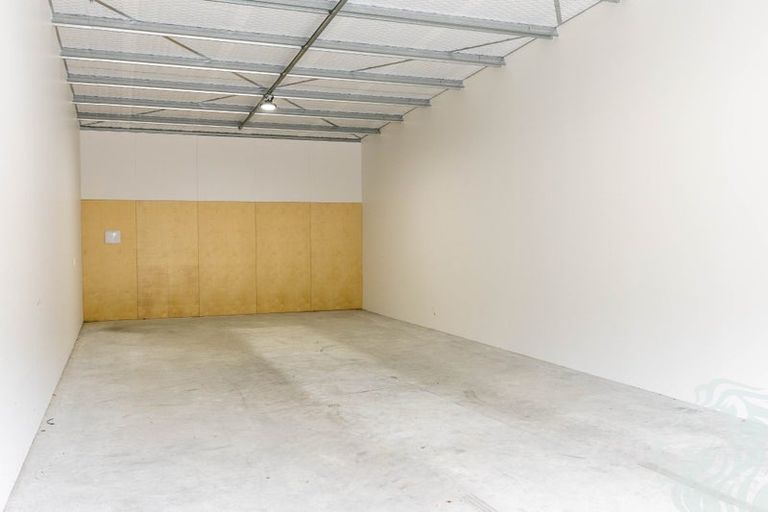 Photo of property in 2 Coolen Place, Tuakau, 2121