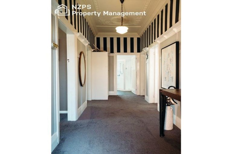 Photo of property in 372 Bay View Road, Saint Clair, Dunedin, 9012