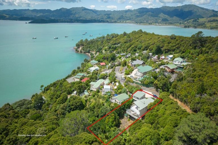 Photo of property in 56 Puriri Road, Te Kouma, Coromandel, 3581