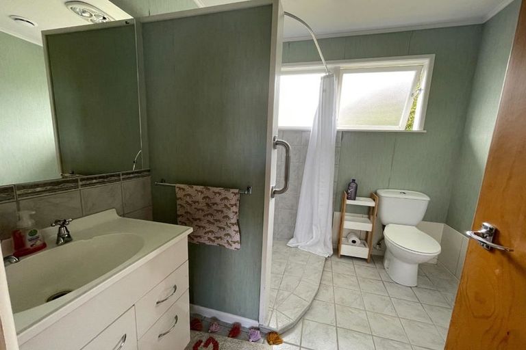 Photo of property in 6 Holdsworth Avenue, Milson, Palmerston North, 4414