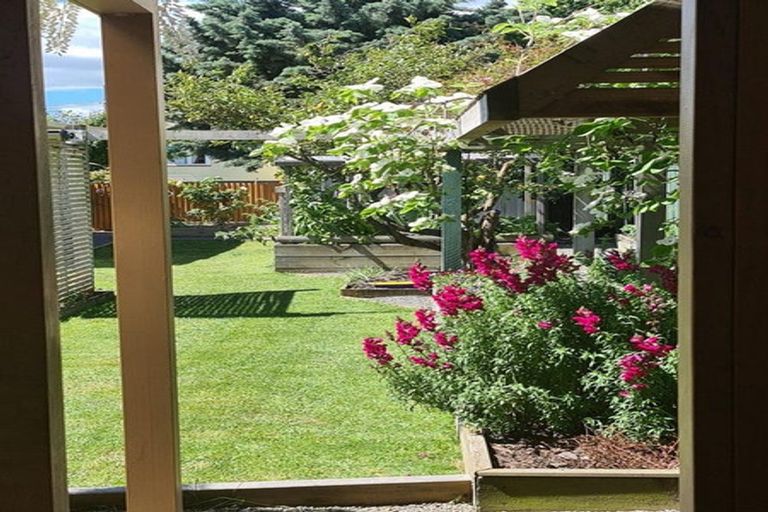 Photo of property in 33 Venice Street, Martinborough, 5711