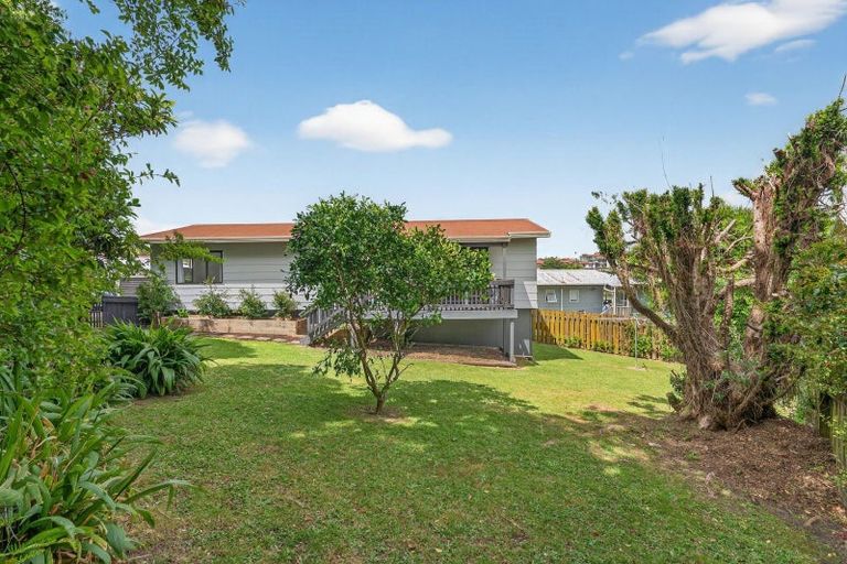 Photo of property in 22 Bay Vista Drive, Red Beach, 0932
