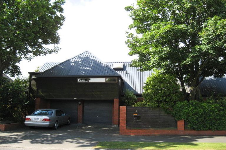 Photo of property in 2 Kent Lodge Avenue, Avonhead, Christchurch, 8042
