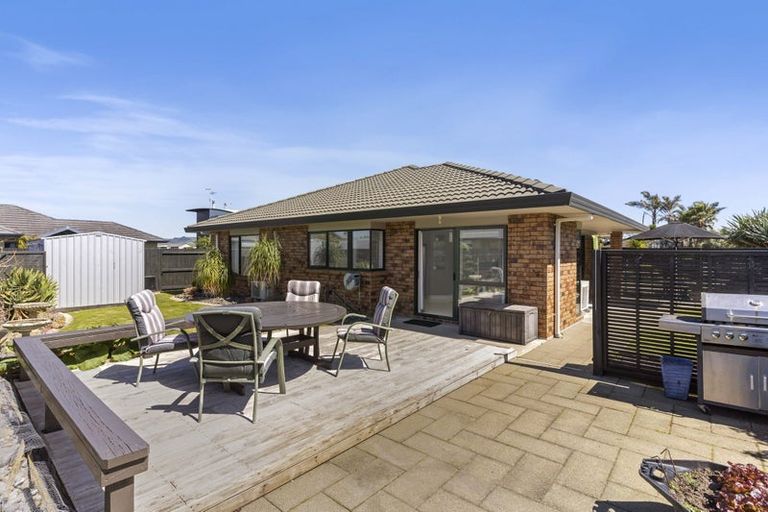 Photo of property in 15 Nicole Place, Papamoa Beach, Papamoa, 3118