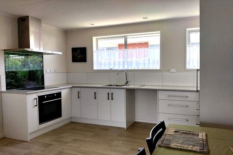 Photo of property in 36 Sylvan Avenue, Waikanae, 5036