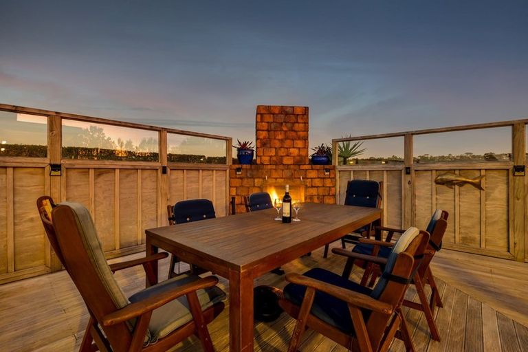 Photo of property in 957 Main Road North, Onaero, Waitara, 4383