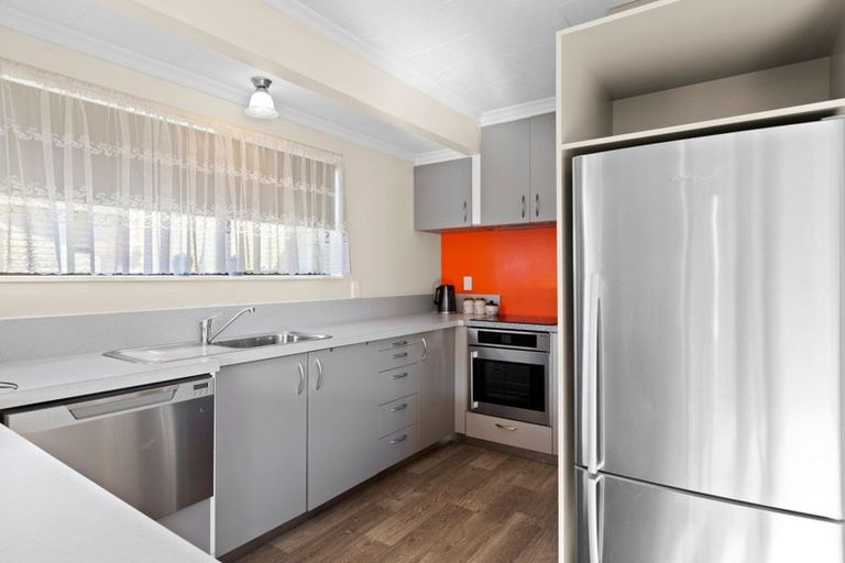 Photo of property in 1/81 Tukapa Street, Westown, New Plymouth, 4310