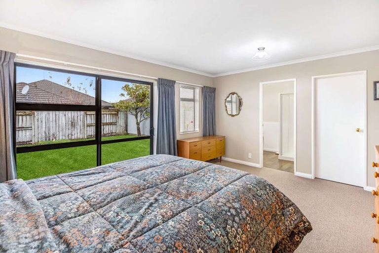 Photo of property in 49 Peppertree Glade, Kelvin Grove, Palmerston North, 4414