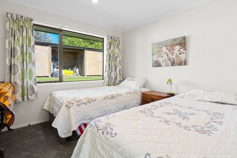 Photo of property in 30 Mountain View Drive, Manakau, Otaki, 5583