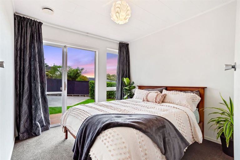 Photo of property in 56b Reynella Drive, Massey, Auckland, 0614