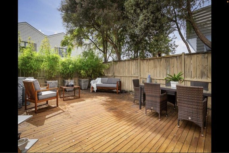 Photo of property in The Grange, 63/92 Bush Road, Albany, Auckland, 0632