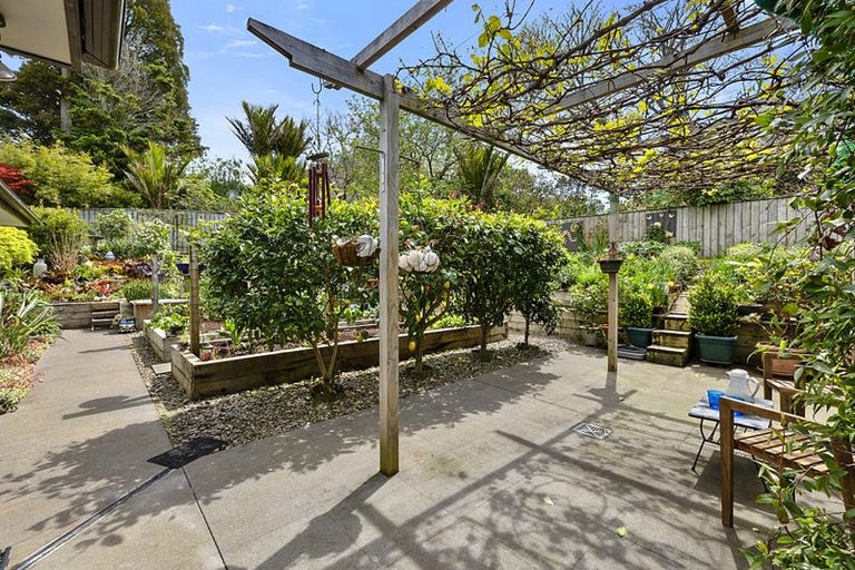 Photo of property in 572 Carrington Road, Hurworth, New Plymouth, 4371