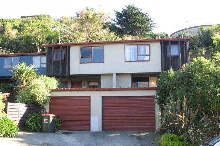 Photo of property in 99a Churton Drive, Churton Park, Wellington, 6037