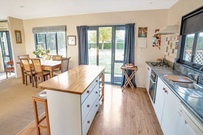 Photo of property in 28 Kibblewhite Road, Masterton, 5810