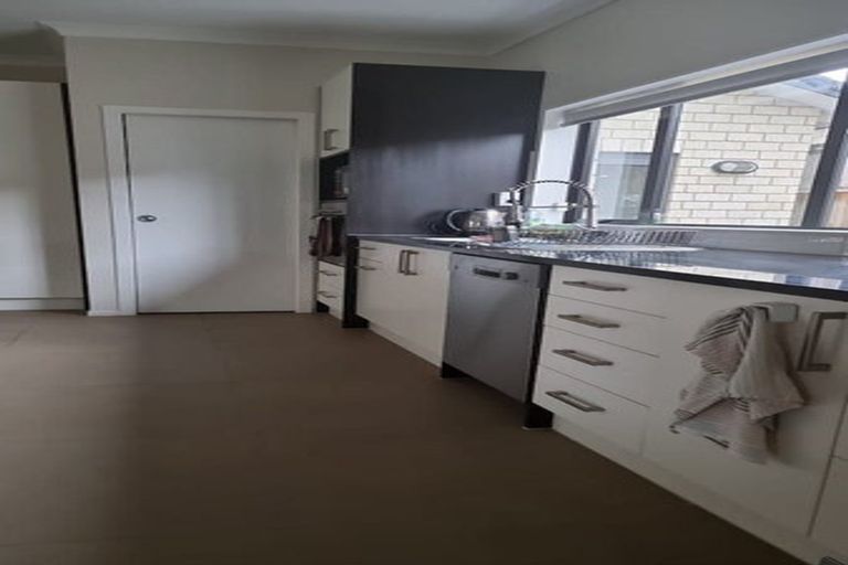 Photo of property in 121 Flat Bush School Road, Flat Bush, Auckland, 2019
