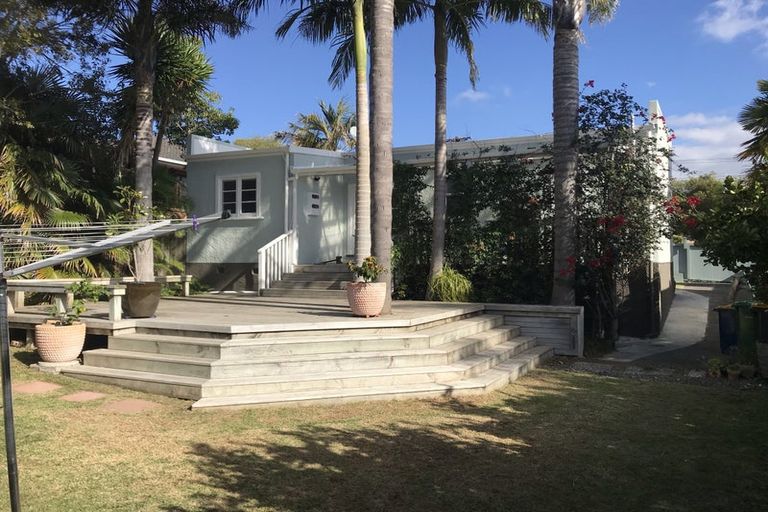 Photo of property in 20 Gardner Avenue, New Lynn, Auckland, 0600