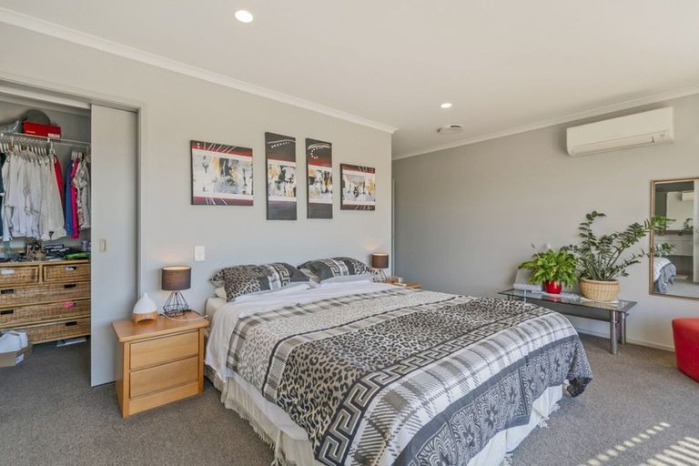 Photo of property in 10 Kelly Place, Whitianga, 3510