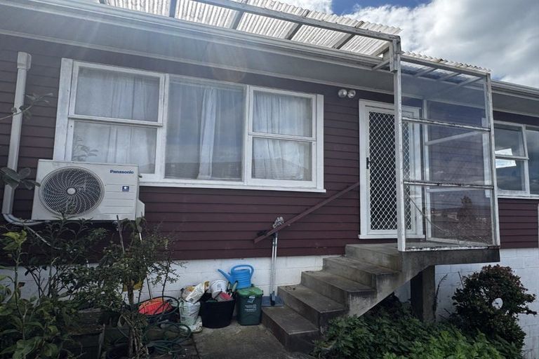 Photo of property in 15 Bevyn Street, Castor Bay, Auckland, 0620