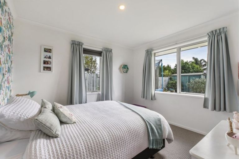 Photo of property in 23 Lewknor Drive, Papamoa Beach, Papamoa, 3118