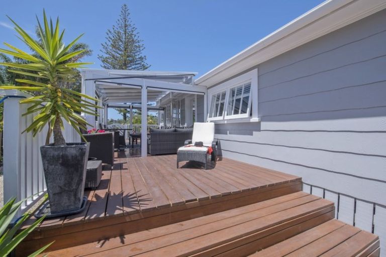 Photo of property in 30 Ladies Mile, Manly, Whangaparaoa, 0930
