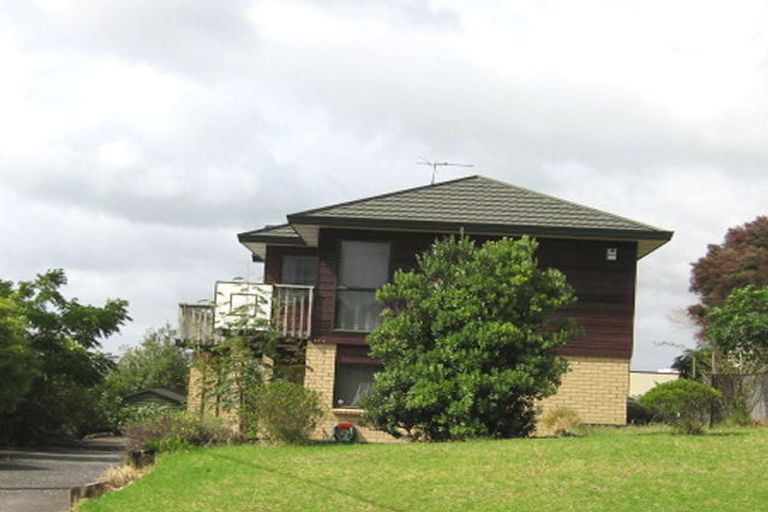 Photo of property in 151d Colwill Road, Massey, Auckland, 0614