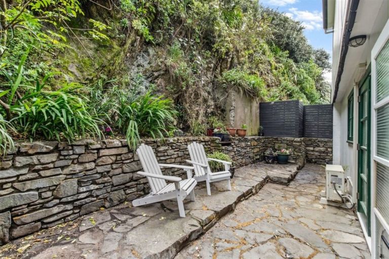 Photo of property in 346 The Esplanade, Island Bay, Wellington, 6023