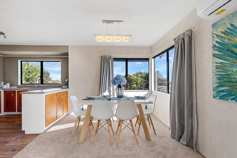 Photo of property in 33 Greenstone Place, Clover Park, Auckland, 2019
