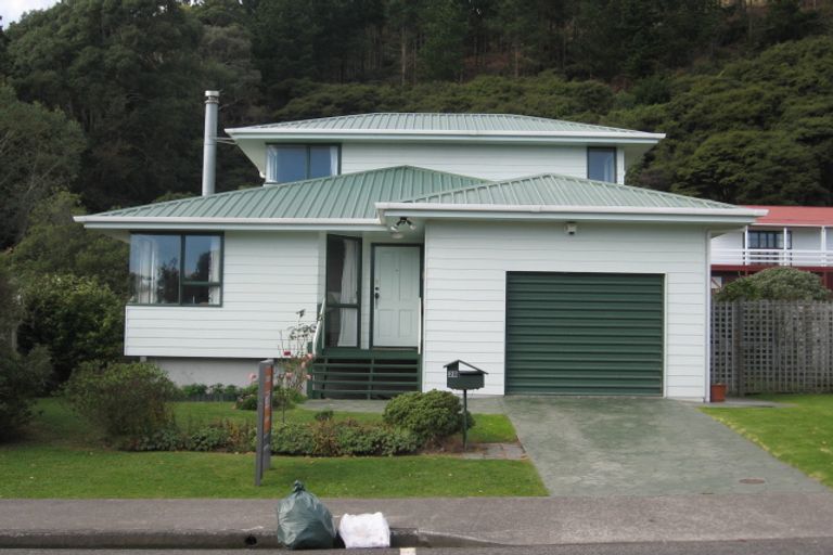 Photo of property in 28 Kaimanawa Street, Paraparaumu, 5032
