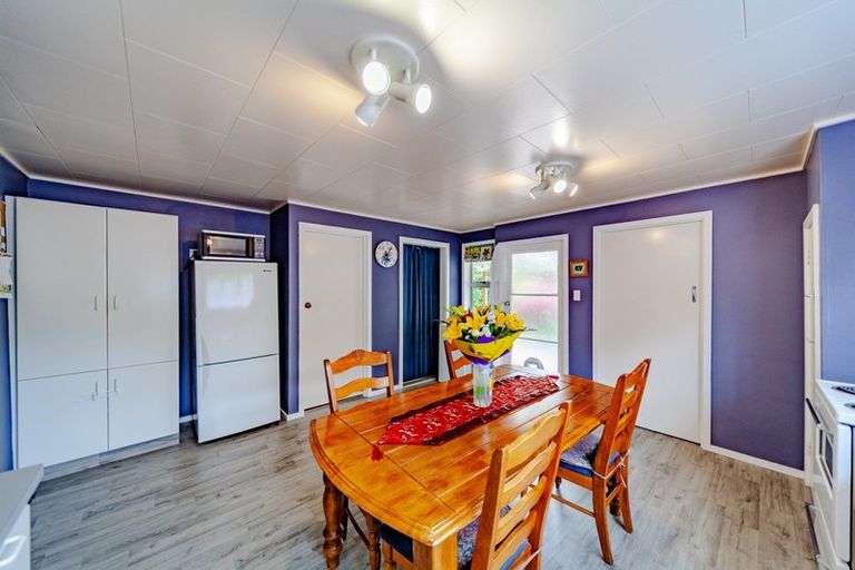 Photo of property in 9 Collins Street, Waipawa, 4210