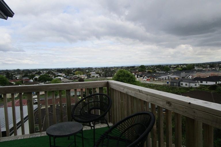 Photo of property in 159 Keri Vista Rise, Papakura, 2110