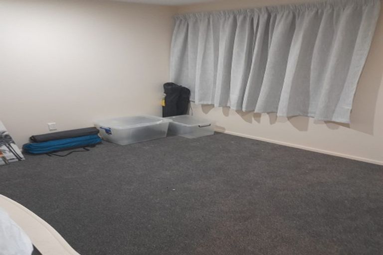 Photo of property in 2/85 Garden Road, Northland, Wellington, 6012