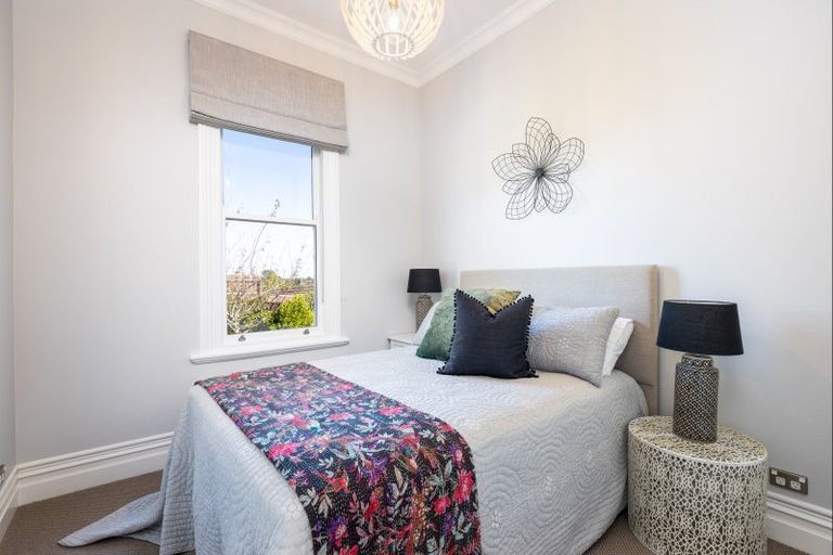 Photo of property in 149a Tukapa Street, Westown, New Plymouth, 4310