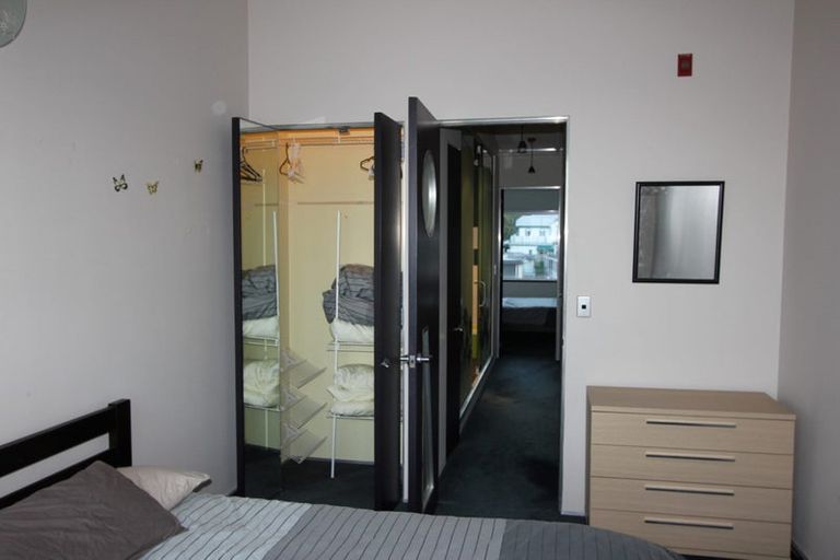 Photo of property in Qba Apartments, 4t/51 Webb Street, Mount Cook, Wellington, 6011