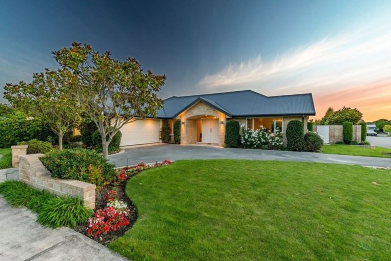 Photo of property in 12 Richard Seddon Drive, Northwood, Christchurch, 8051